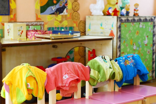Folded clothes at a day-care centre in Northwestern Russia. Photo: Patrik Rastenberger