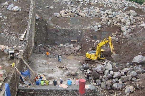 Construction work at Lebong hydro power station in Indonesia. Photo: Maija Saijonmaa
