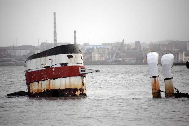 Sunken ships in the Kola Bay pose an environmental threat. Photo: Patrik Rastenberger