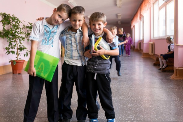 School children in Eastern Ukraine. Photo: Patrik Rastenberger