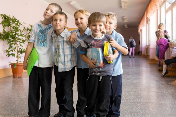 The investment will benefit school children in eastern Ukraine. Photo: Patrik Rastenberger