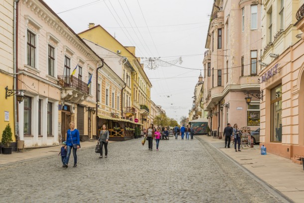 The city center of Chernivtsi. Photo: Brenik/Shutterstock