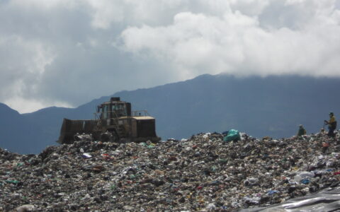 Picture of the Doña Juana Landfill in Bogota