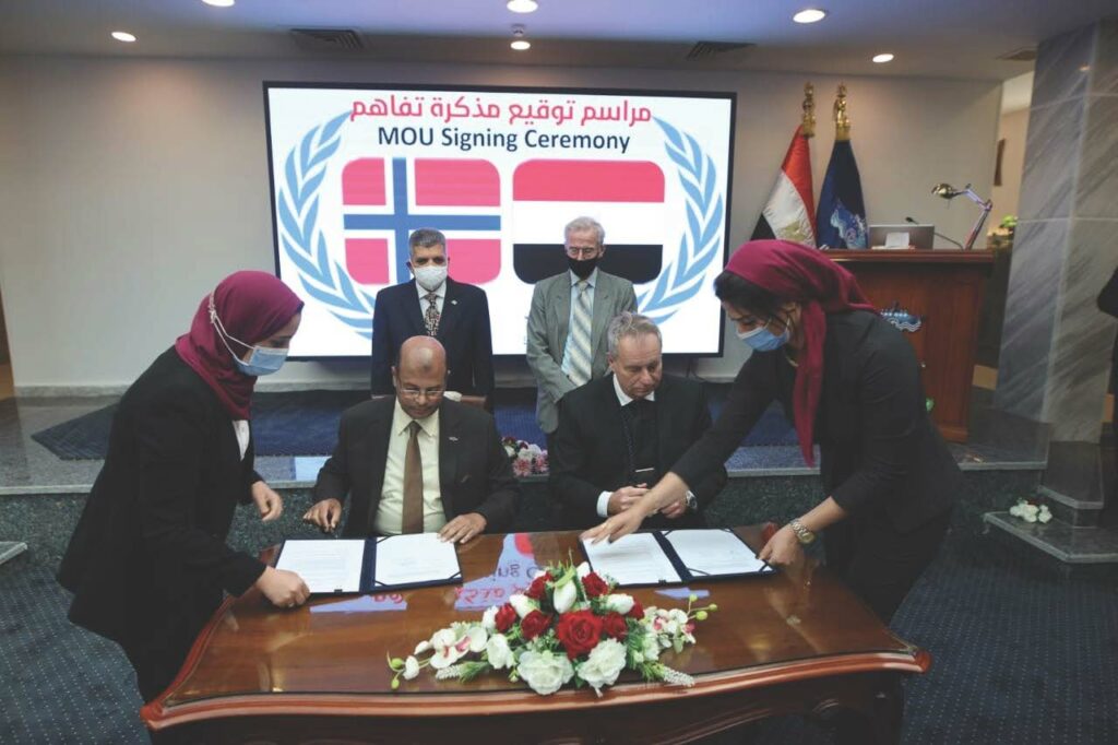 Sterner signing with partner in Egypt