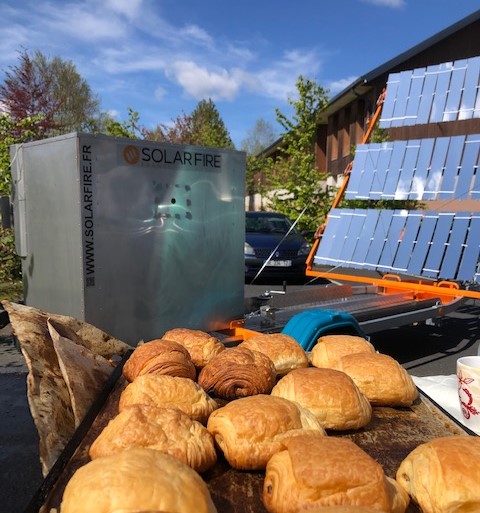 French people love their "pains au chocolat" for breakfast. This batch is solar baked with Lytefire. Photo: Solar Fire Concentration Oy