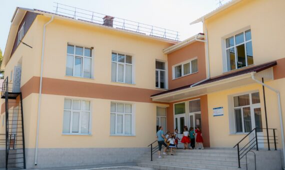 Over 400 children is benefitting from the modernised day-care center in Causeni.